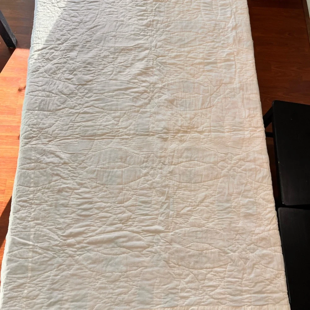 Vintage Double Wedding Ring Lap Quilt/ Wall Hanger